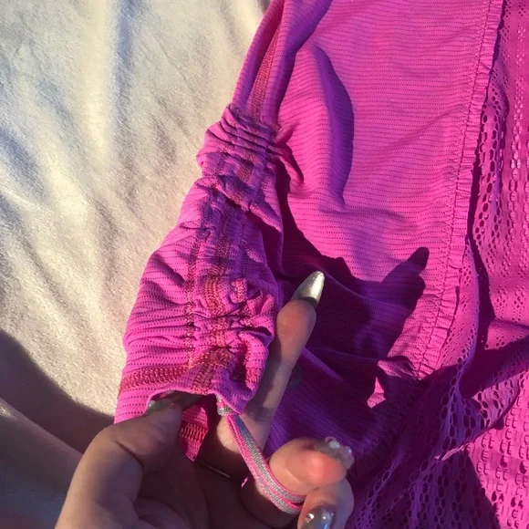 Lululemon Pink Stripped Tank Top Size 4/6 Small - Picture 6 of 6